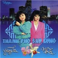 Thành Phố Sau Lưng