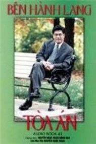 Bên Hành Lang Tòa Án