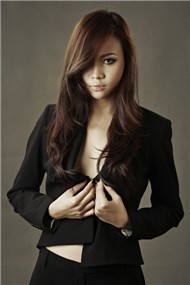 Đàm Thu Trang Collection